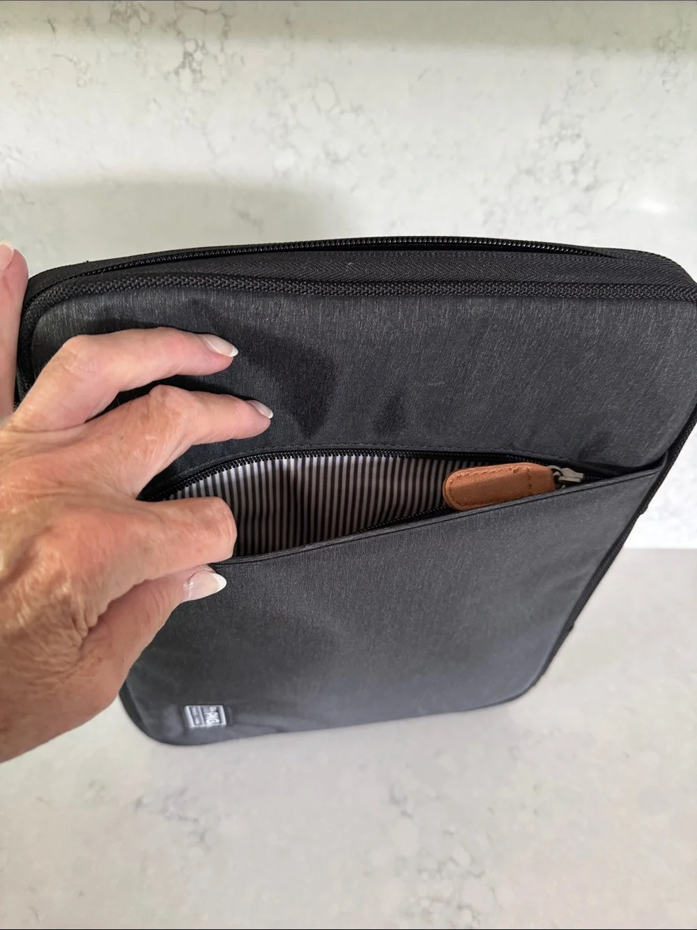 Gray Men's Laptop Sleeve - Slim Protective Case-14x11x1.25”-never used.